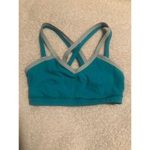 Lululemon sports bra